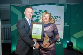 Jayne Elliott, a paramedic at North East Ambulance Service has been nationally recognised by Association of Ambulance Chief Executives for her ‘outstanding service as a paramedic’.